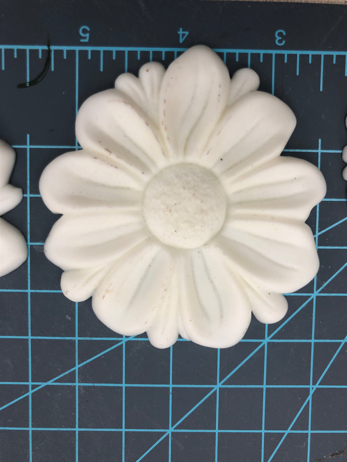 LOT of 9, Pre-Cast Mould, Resin, Flowers, Florals