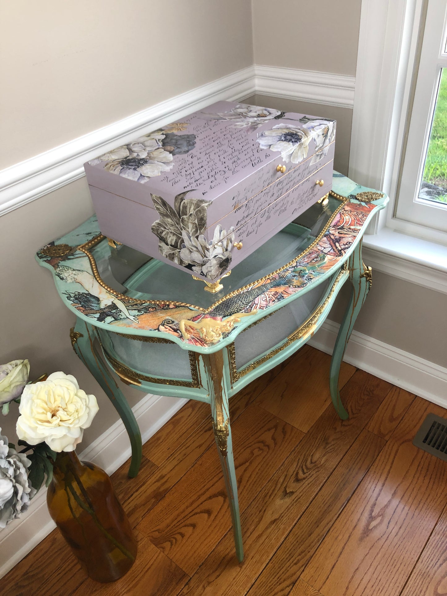 Romantic Dreams, Vintage Floral Jewelry Box