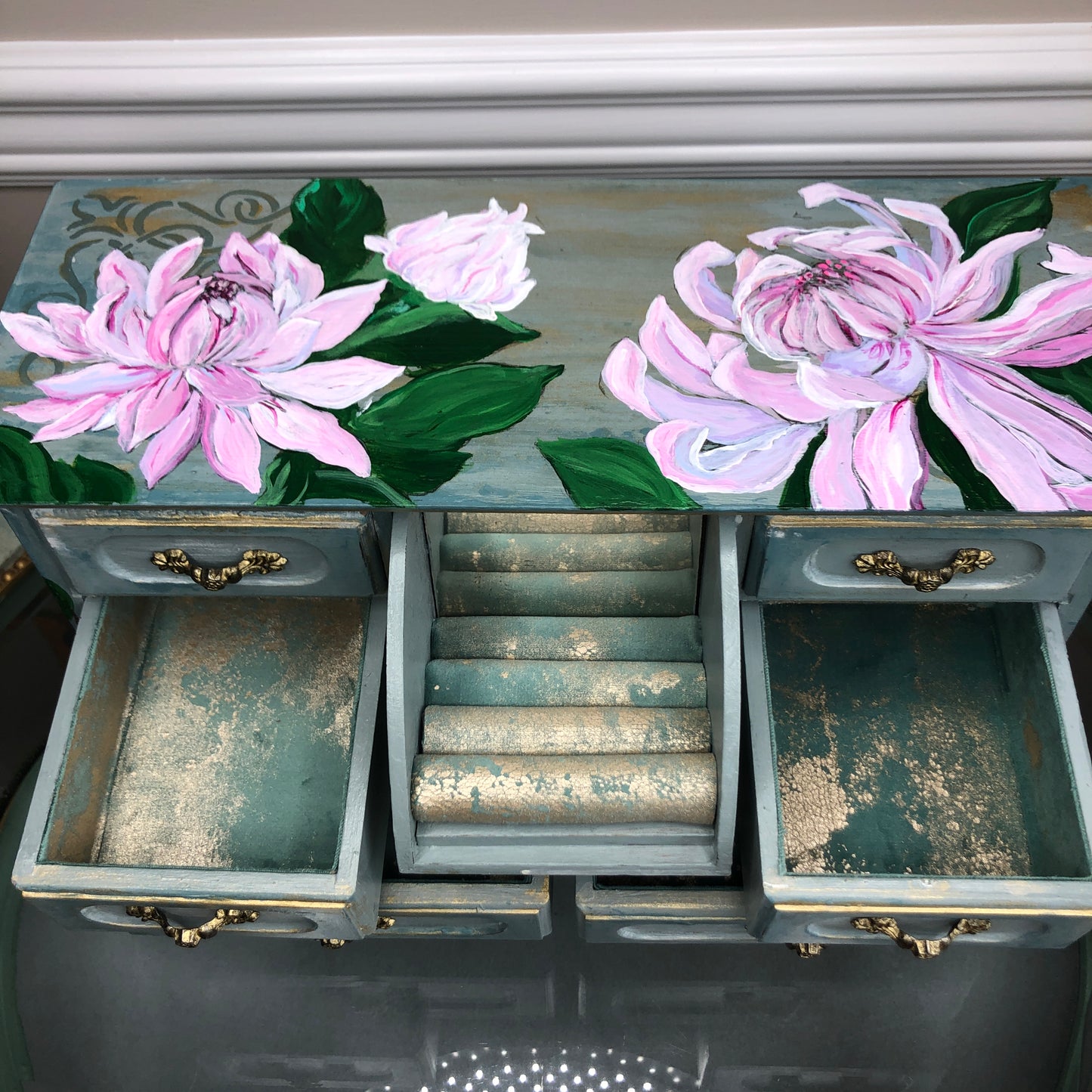 Chrysanthemum, Chrysanthemum, Chrystanthemum! Didn't you just love reading that story to your daughter when they were little?