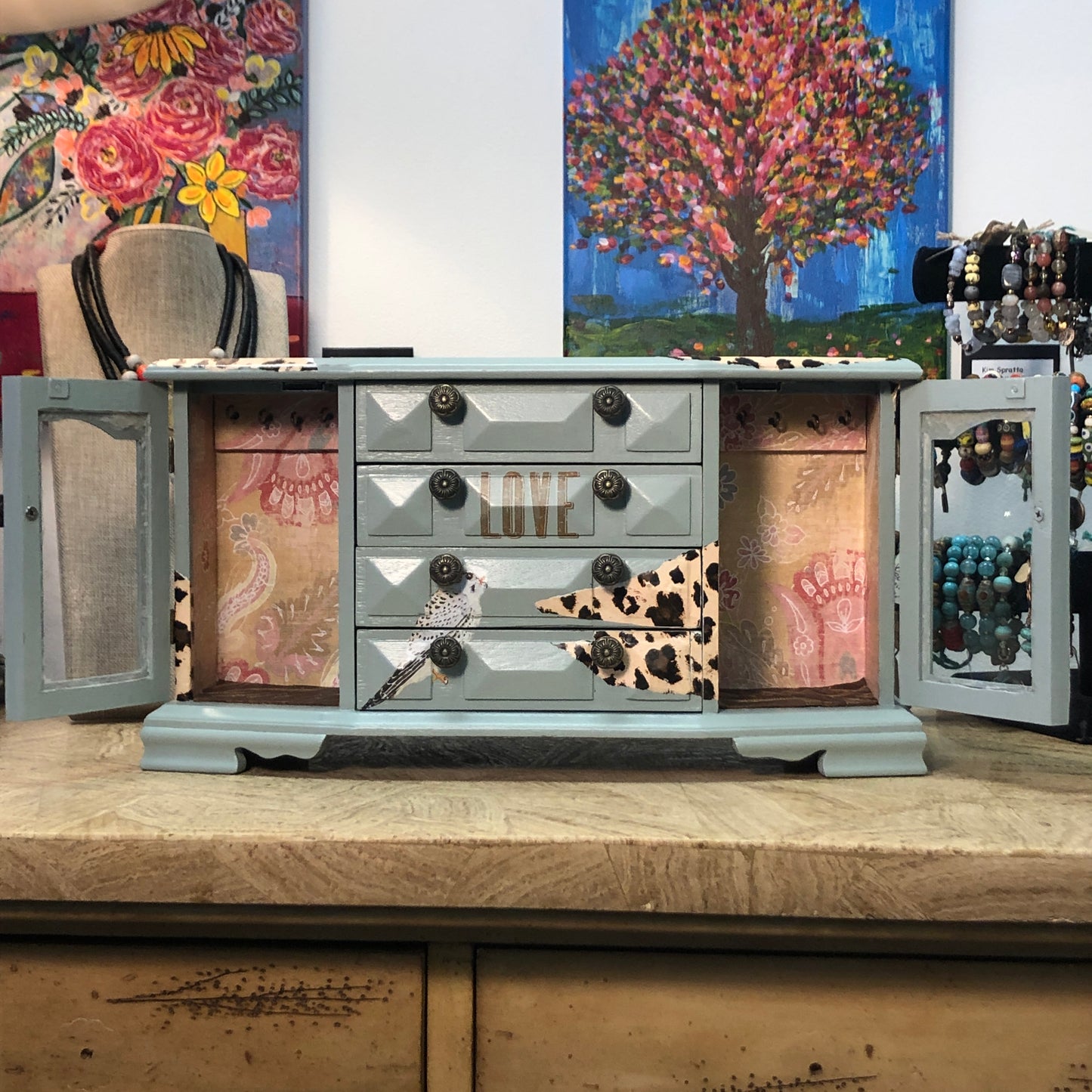 Meet Cowgirl, Table Top Jewelry Box