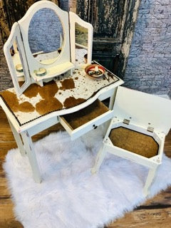 Cowgirl Vanity with Authentic Bull's Hair