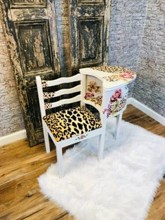 Gossip Side Telephone Table, Miss Peggy