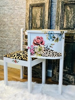Gossip Side Telephone Table, Miss Peggy